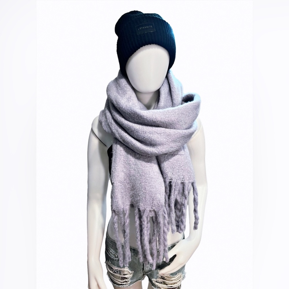 Lilac winter scarf